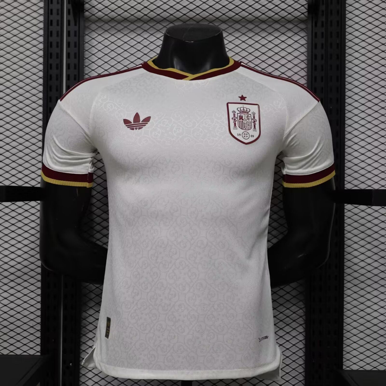 Spain 26 27 jersey